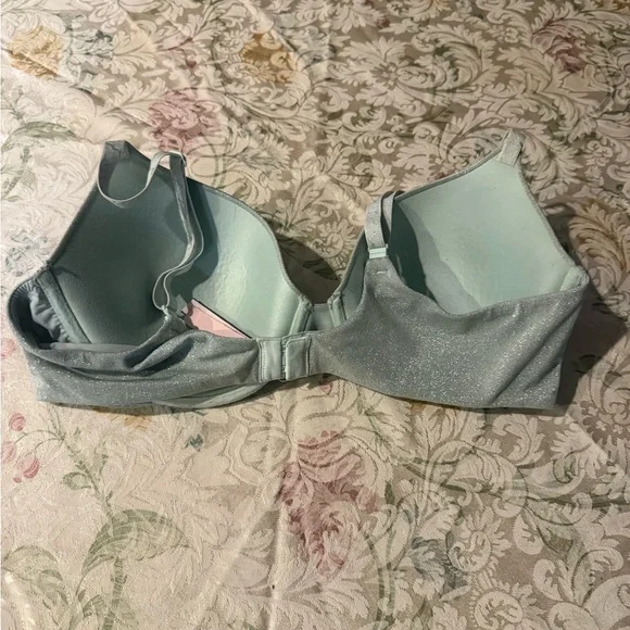 Victoria’s Secret Lightly Lined T-Shirt Bra 38C - Picture 8 of 8